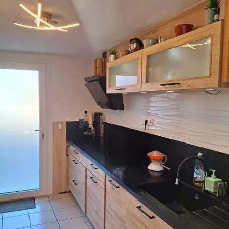 Vakantiehuis Maison Bord De Avec 2 Et Grande Mezzanine Agde